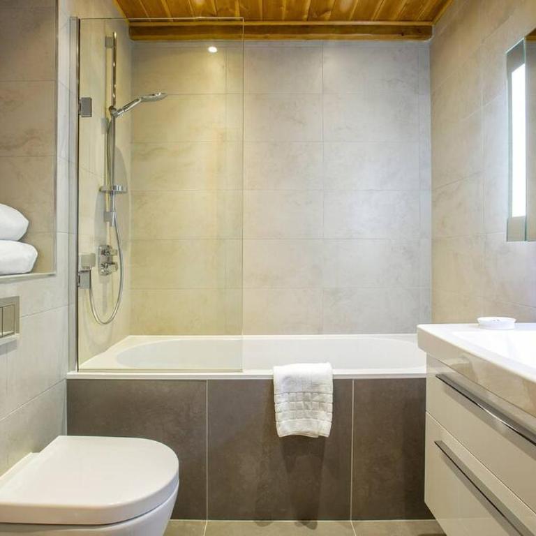 Toulouse - 3 bedroom apt close to the slopes with log fire - Appartement 3 Chambres - 8