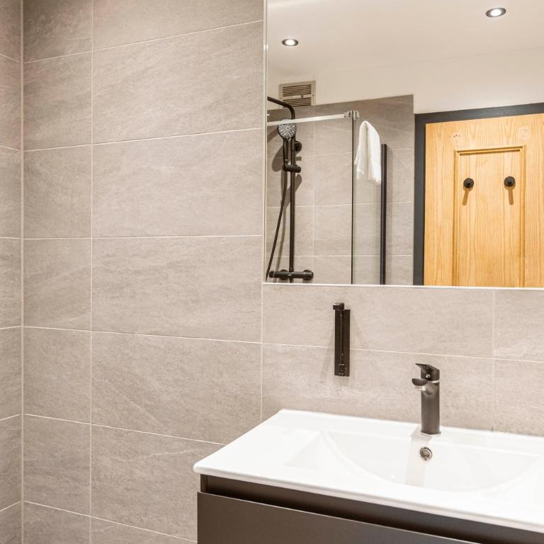Saalbach Suites by ALPS RESORTS - Suite mit 3 Schlafzimmern - 11
