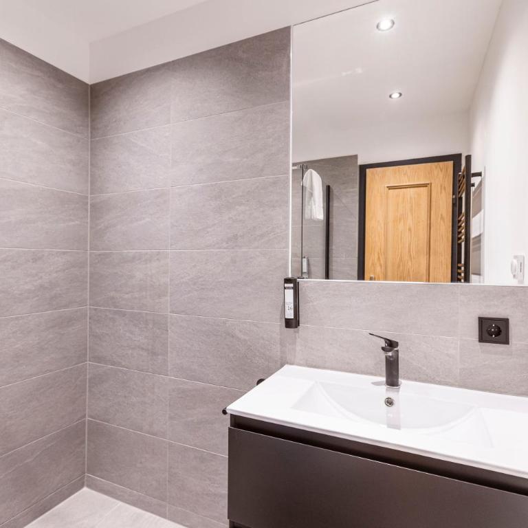 Saalbach Suites by ALPS RESORTS - Suite mit 3 Schlafzimmern - 14
