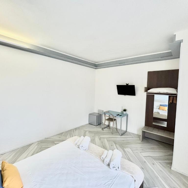 Luisella - UN LETTO IDEALE - Camera Deluxe - 3