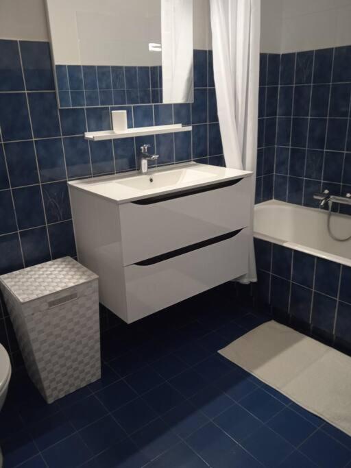 Antibes Quiet studio air-condit-swim. pool tennis - Apartment mit 1 Schlafzimmer - 10