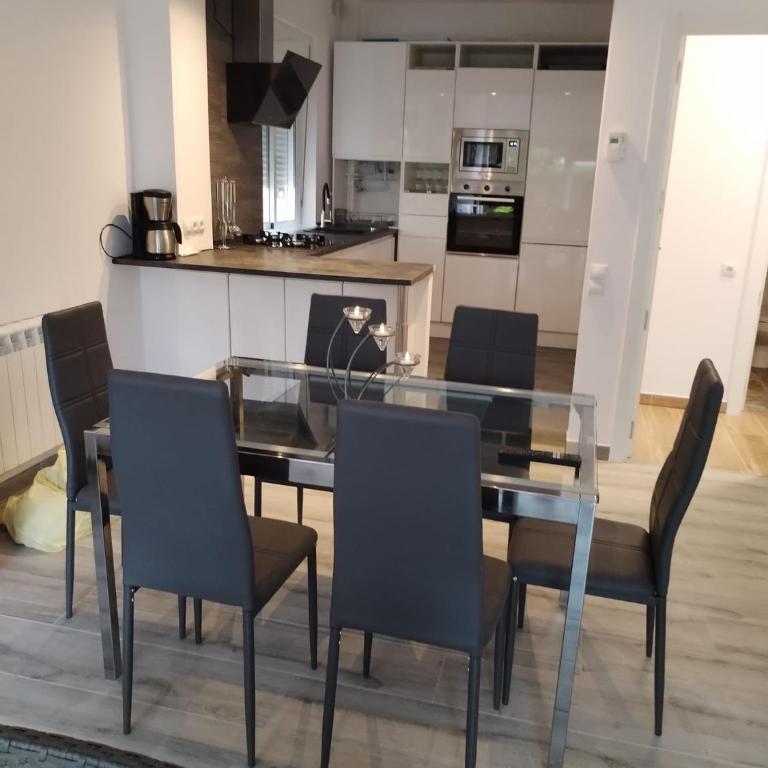 Piso Attila - Apartamento de 2 dormitorios - 8