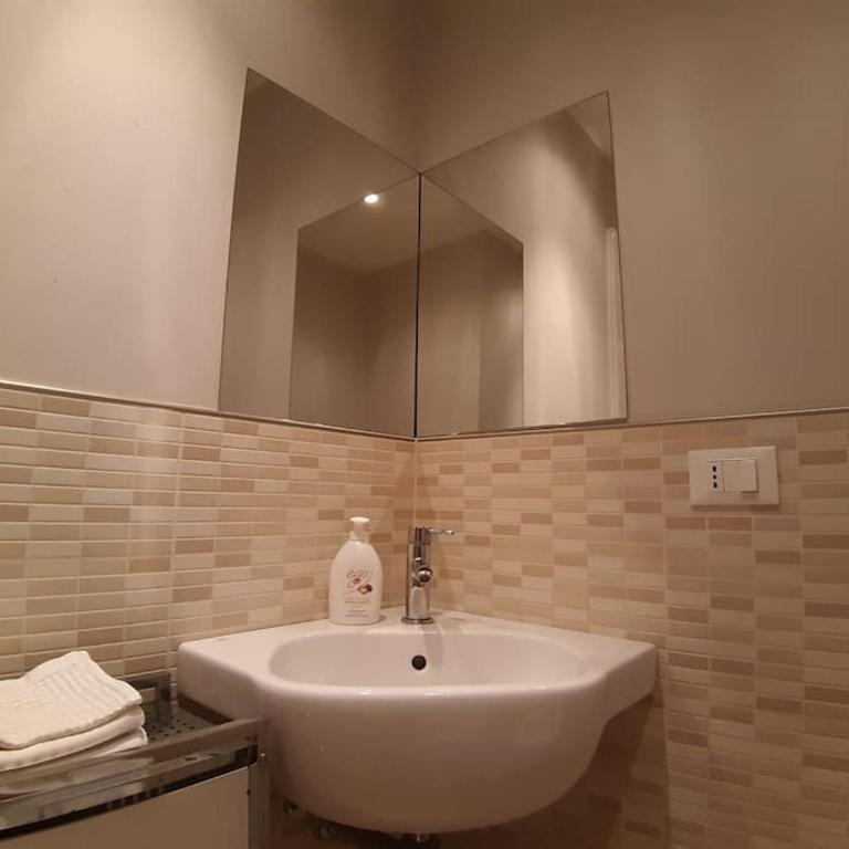 Centralissimo grazioso monolocale - One-Bedroom Apartment - 18