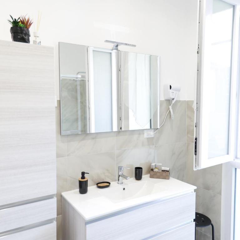 Trastevere Magic House Luxury Suite - Appartamento con 1 Camera da Letto - 14