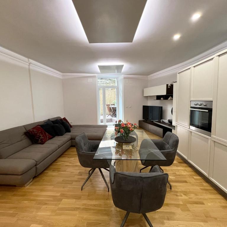Trieste 411 - Rooms & Apartments - Appartamento con 2 Camere da Letto - 3