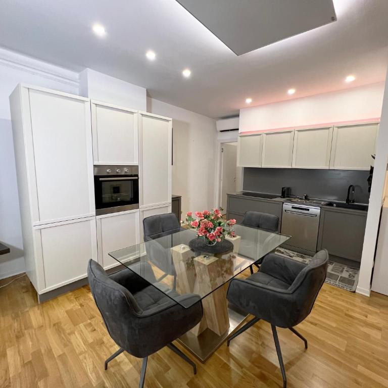 Trieste 411 - Rooms & Apartments - Appartamento con 2 Camere da Letto - 1