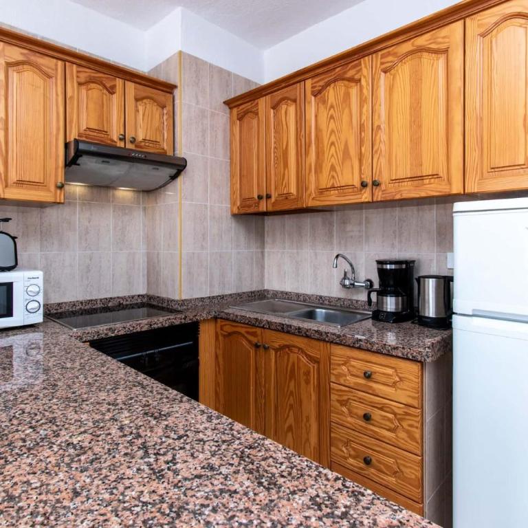 Las Blanquitas 3 - One-Bedroom Apartment - 5