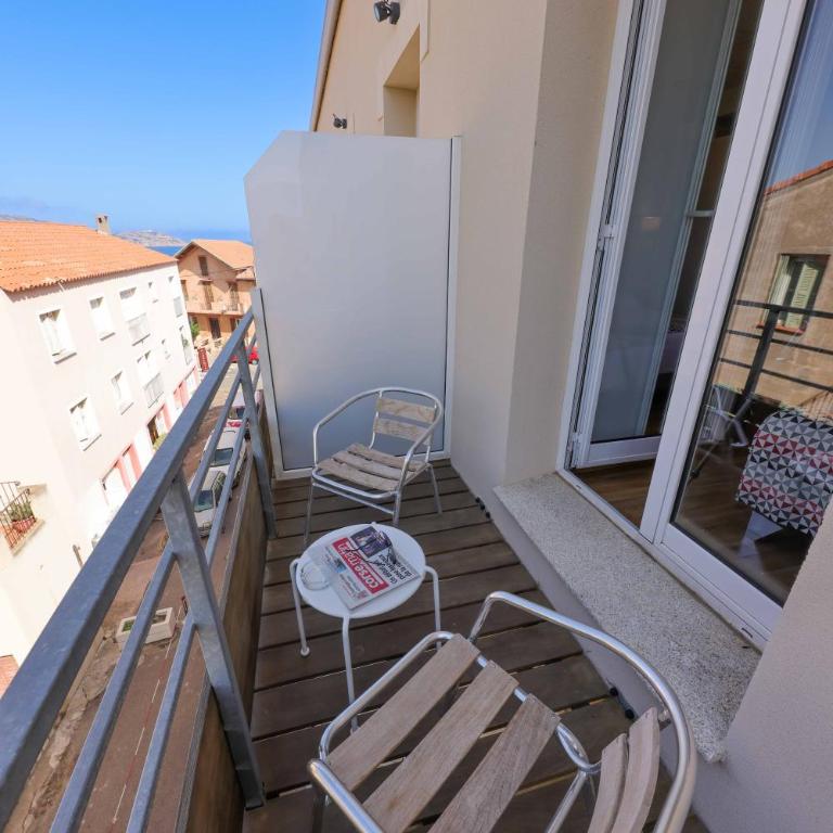Hôtel Méditerranée - Chambre Triple Économique avec Balcon - 4