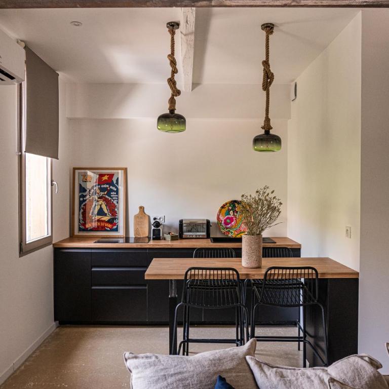 Maison Arthur - Two-Bedroom Apartment - 12