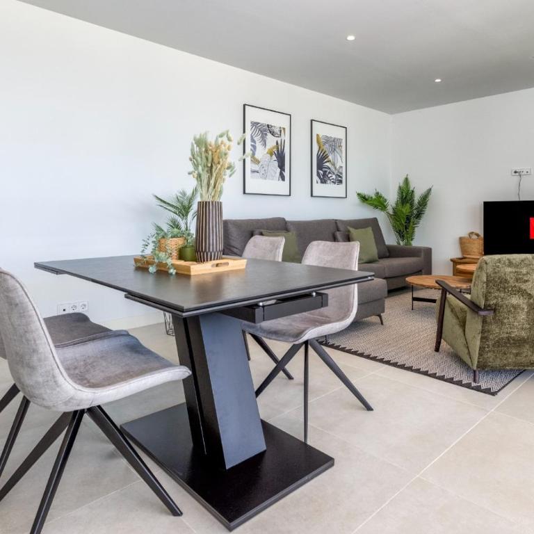 ViVi Homes - Cameron Pool, Patio, Garden & Beach - Apartment - Ground Floor - 12