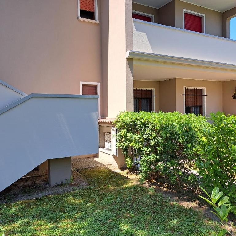 Adriella apartments - One-Bedroom Apartment with Terrace - 36
