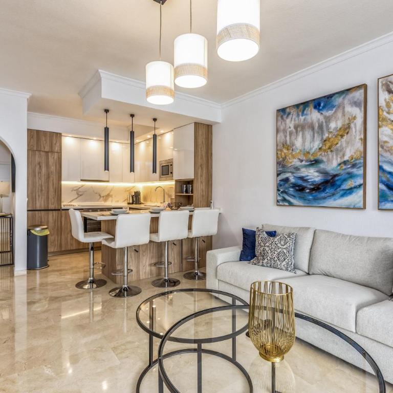 ViVi Homes - Rio Pool, Terrace, Golf & Sea View - Three-Bedroom Apartment - 2