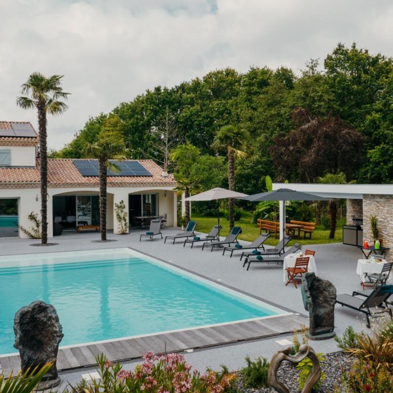 LA MAISON CACHEE-BA - Chambre Double - Vue sur Jardin - 2