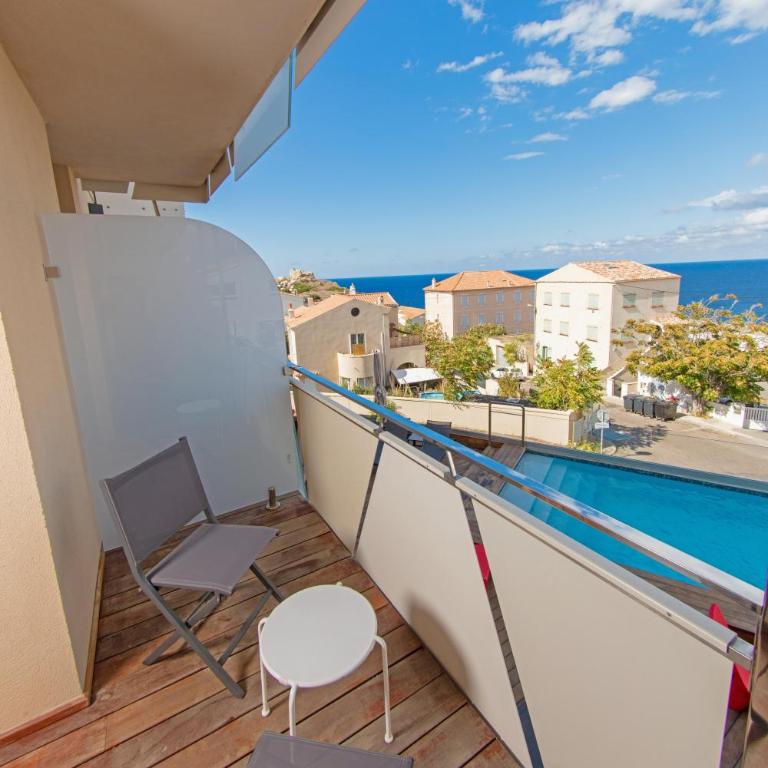 Hôtel Méditerranée - Chambre Double Supérieure - Vue sur Mer - 4