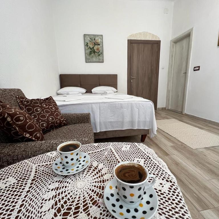Royal House - Triple Room with View - 17