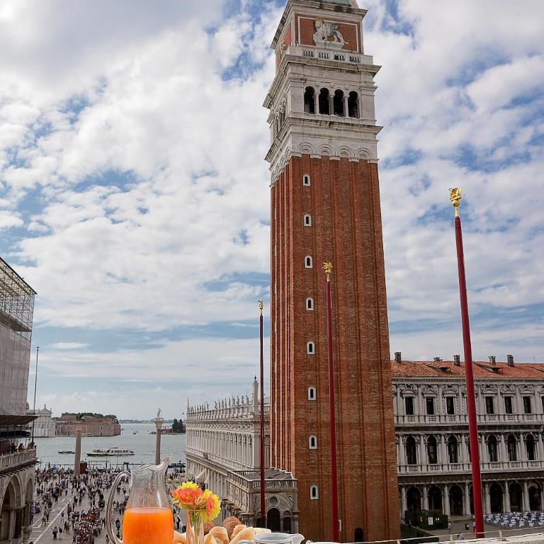 Canaletto Luxury Suites - San Marco Luxury - Suite con Terrazza e Vista Piazza San Marco - 2