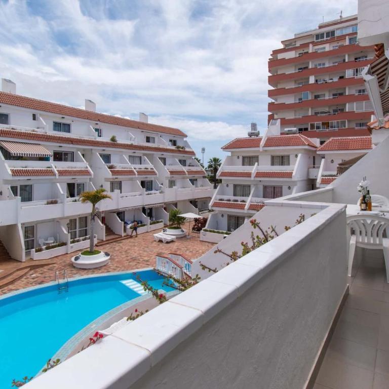 Las Blanquitas 9 - Two-Bedroom Apartment - 1