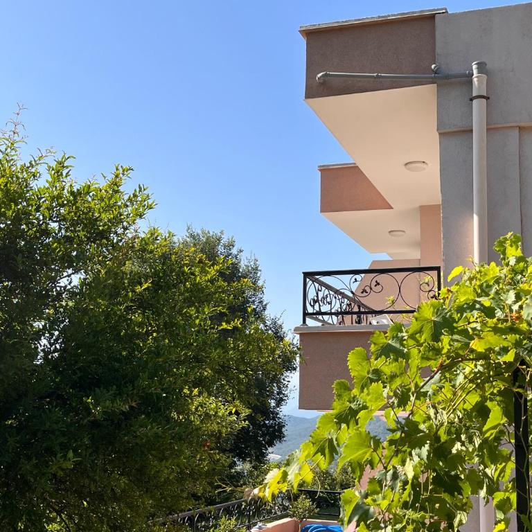 Guesthouse P&A - Suite with Garden View - 21