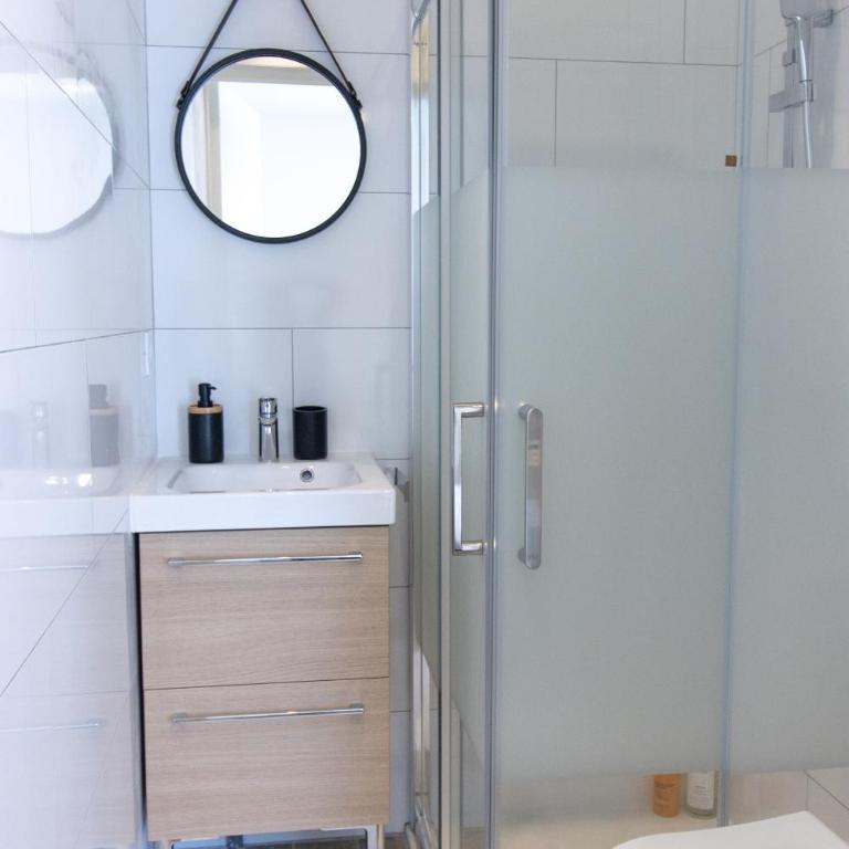 Élégant Studio Climatisé 'Alma 2' - Cœur de Beziers - Wifi Fibre - Netflix - Appartement 1 Chambre - 8