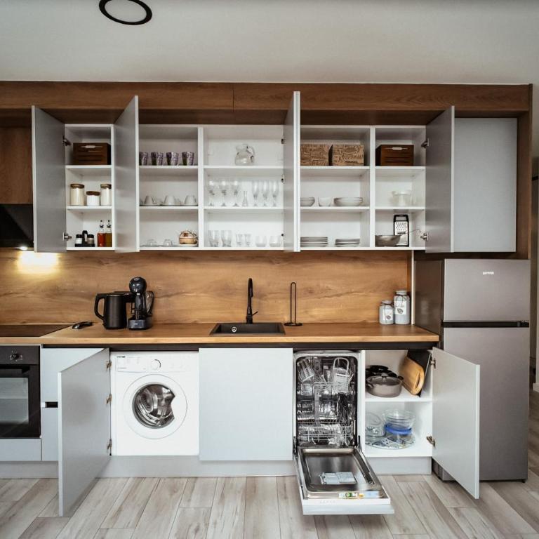 Sunset View Apartments - One-Bedroom Apartment - 12