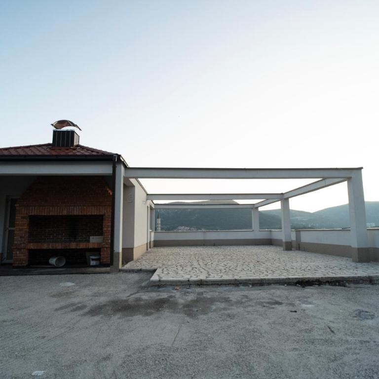 Sunset View Apartments - One-Bedroom Apartment - 31