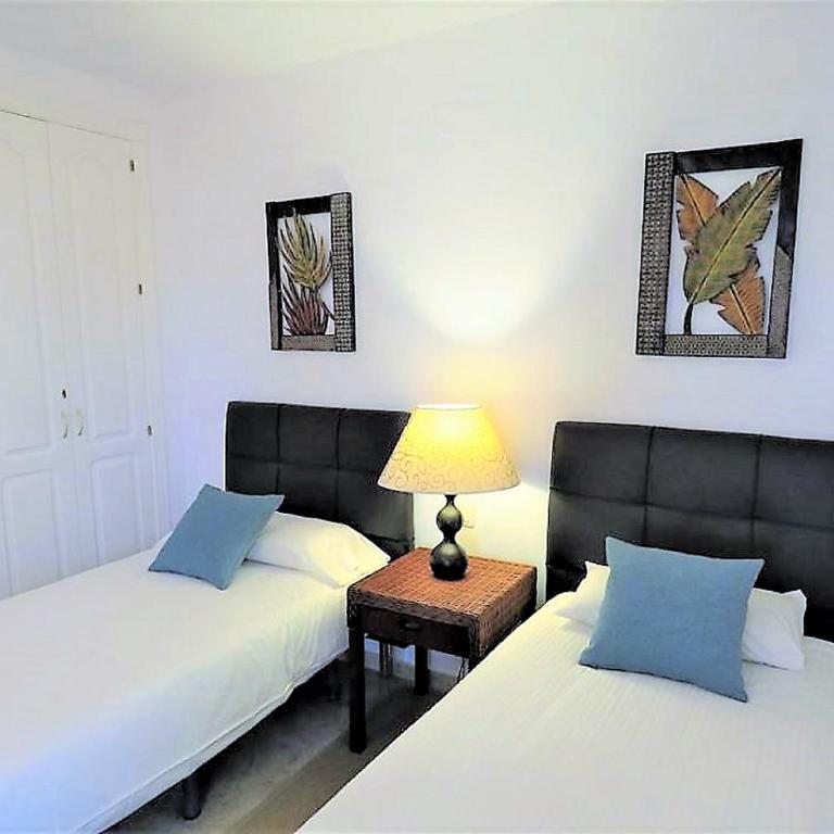 Los Naranjos close to Puerto Banus - Apartamento con vistas a la piscina - 19