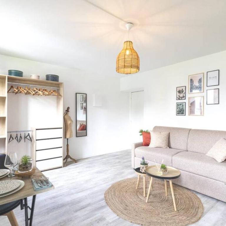 L'AUTHENTIQUE *STUDIO *PARKING PRIVE* *WIFI*CALME - Studio - 25