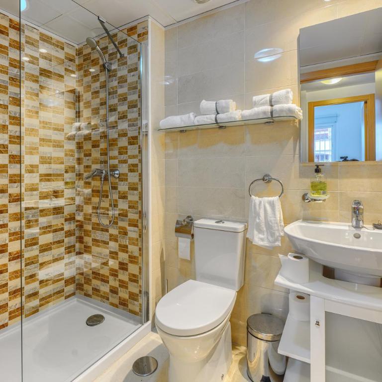 Sunny apartments in La Mata, Azul Beach 2 - Three-Bedroom Apartment - 12