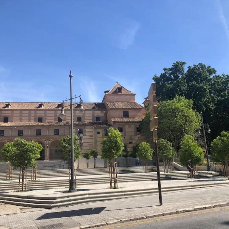 4 Bedroom House in City Centre with Your Own Private Roof Terrace - Casa de 4 dormitorios - 1