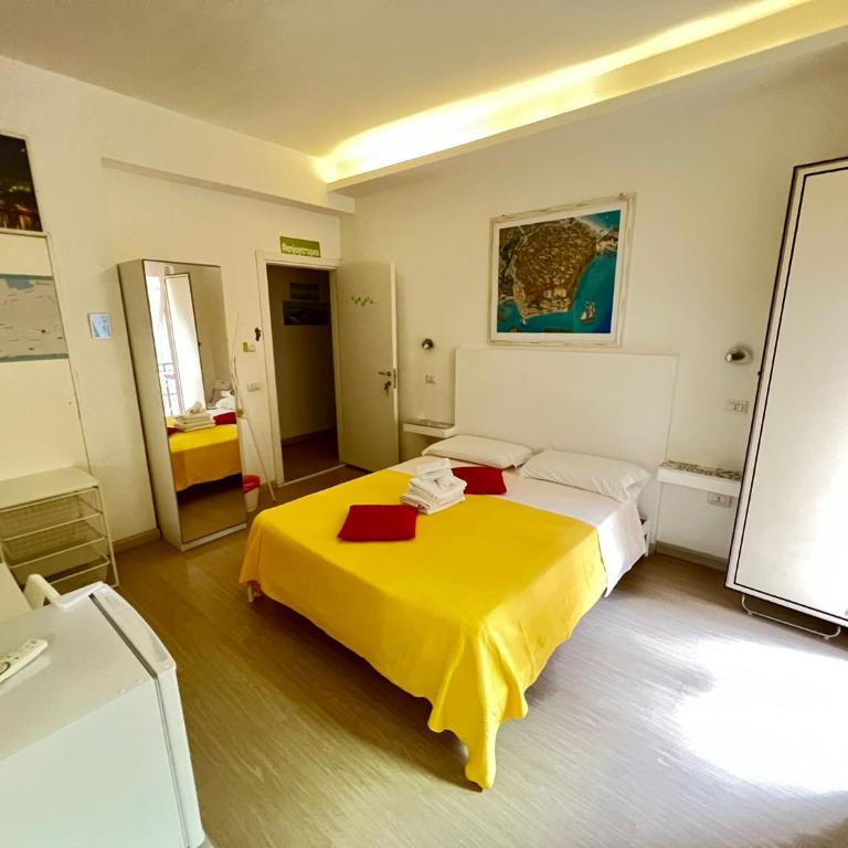 Enjoy Tropea Accomodation - Double Room with Private Bathroom - 4