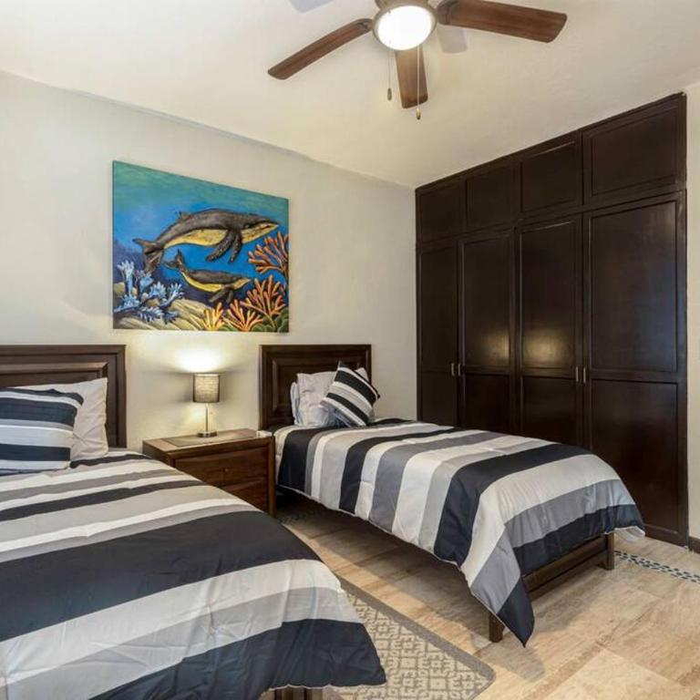 Chic Marina 2BR condo with Pool Access - Apartamento de 2 dormitorios - 15