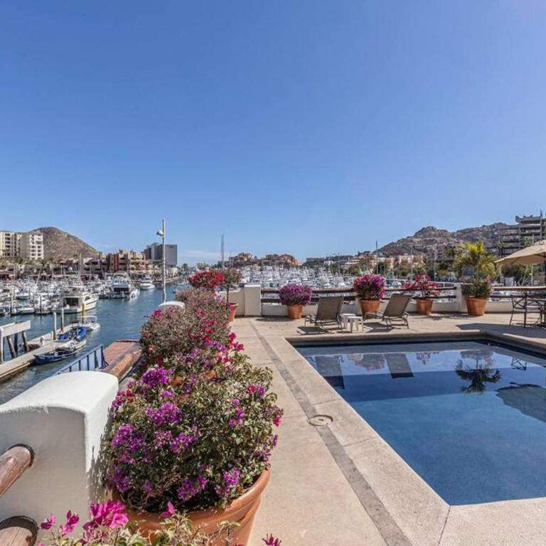 Chic Marina 2BR condo with Pool Access - Apartamento de 2 dormitorios - 31