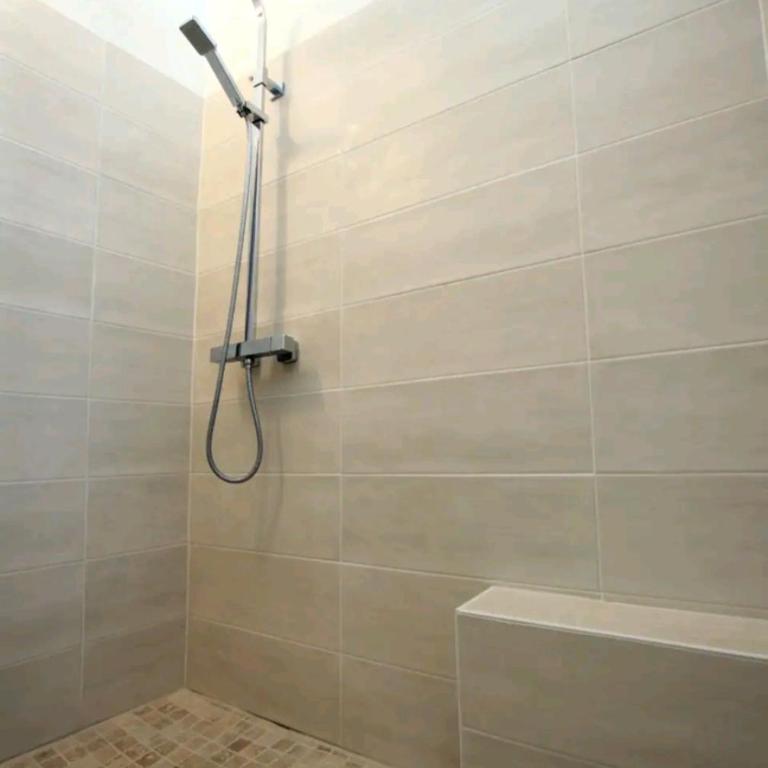 Appart centre ville de St Rémy - Appartement 1 Chambre - 9