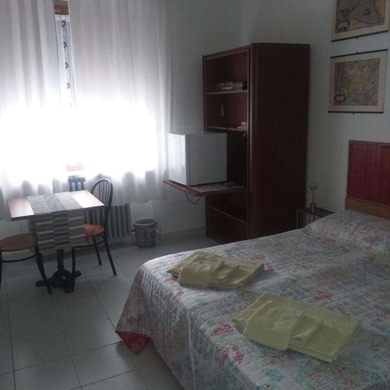 B&Bvintage5bis - Camera Matrimoniale Standard con Bagno in Comune - 2