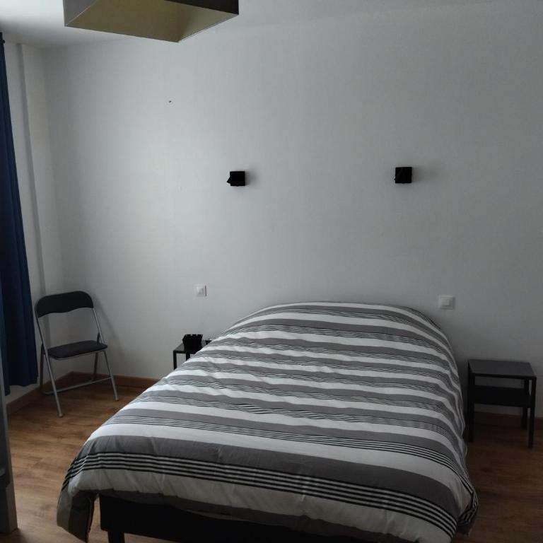 Les Hirondelles - One-Bedroom House - 5