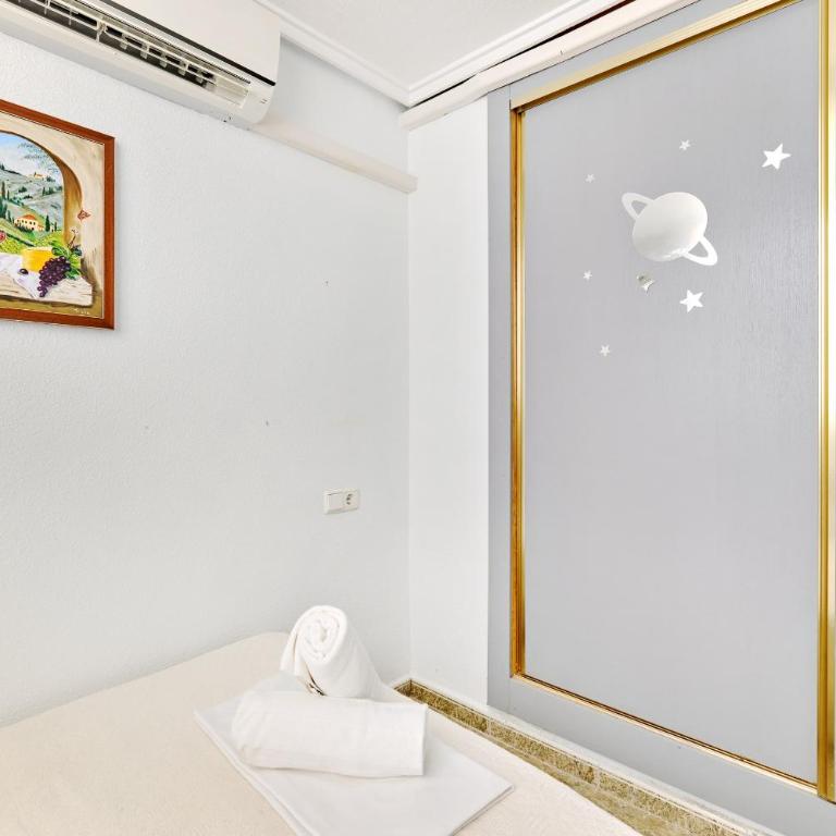 Espanhouse Sunrise - Two-Bedroom Apartment - 21