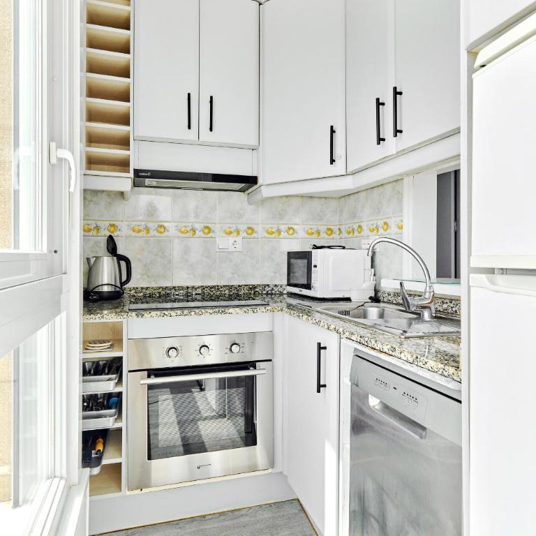 Espanhouse Sunrise - Two-Bedroom Apartment - 29