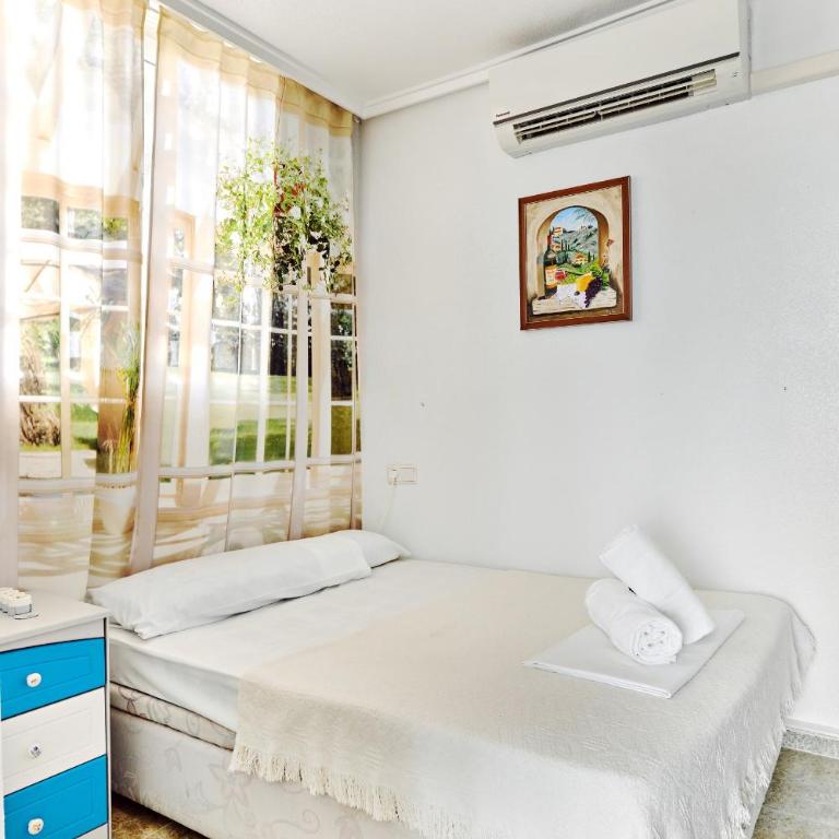 Espanhouse Sunrise - Two-Bedroom Apartment - 30
