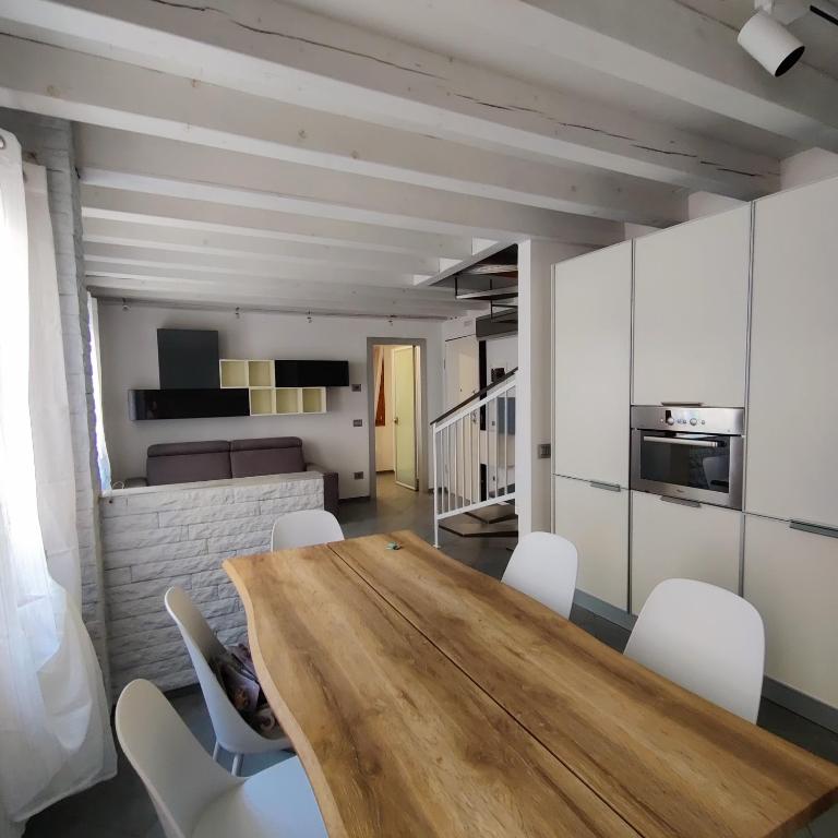 Palazzo degli Artisti - Appartamento con 2 Camere da Letto - 3