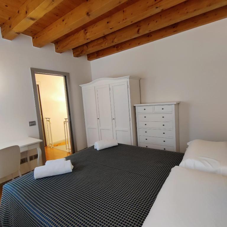Palazzo degli Artisti - Appartamento con 2 Camere da Letto - 8