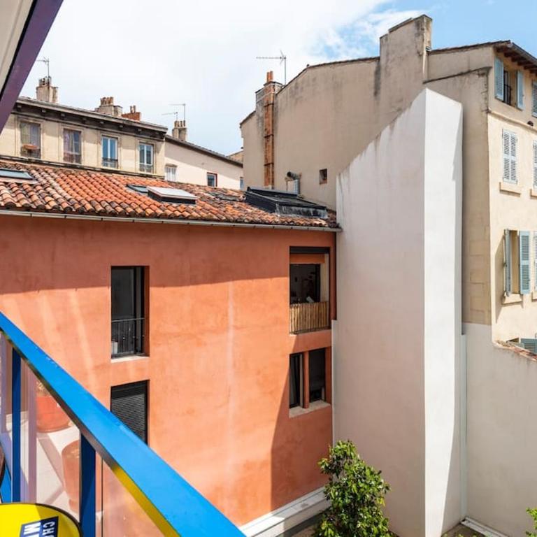 Casa de Marseille - Two-Bedroom Apartment - 31