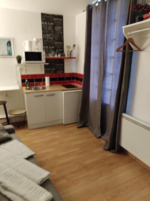 Studio Rue de la Santé - Appartamento con 1 Camera da Letto - 9