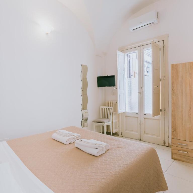 B&B Nuovo Reale - CENTRO STORICO - Appartamento con Vista Giardino - 6