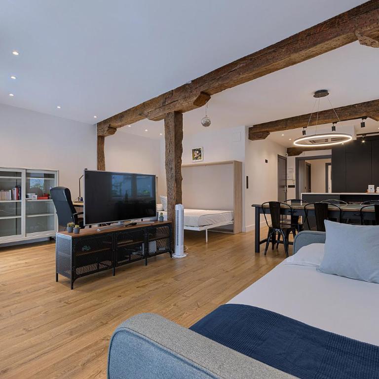 Moderno y Lujoso en el Historico Casco Viejo - Two-Bedroom Apartment - 28