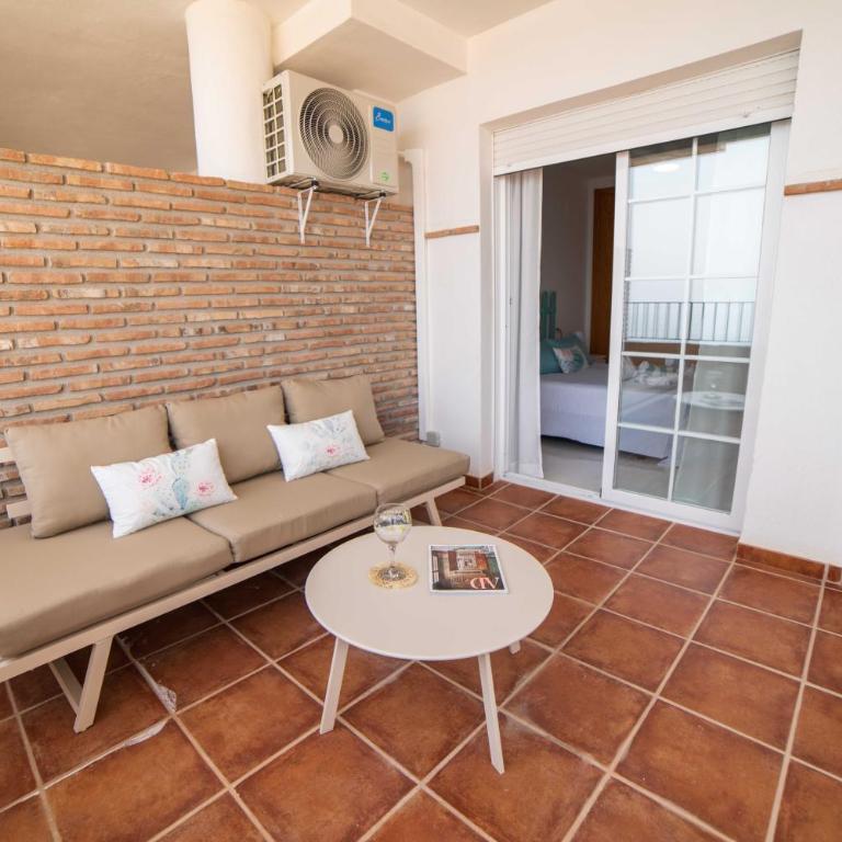 Alma de Marina - One-Bedroom Apartment - 14