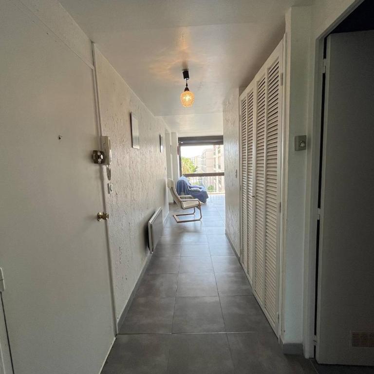 Appartement rénové T3, 6 couchages, proche plage et commerces, parking sécurisé, animaux acceptés - FR-1-106-56 - Apartment - 22