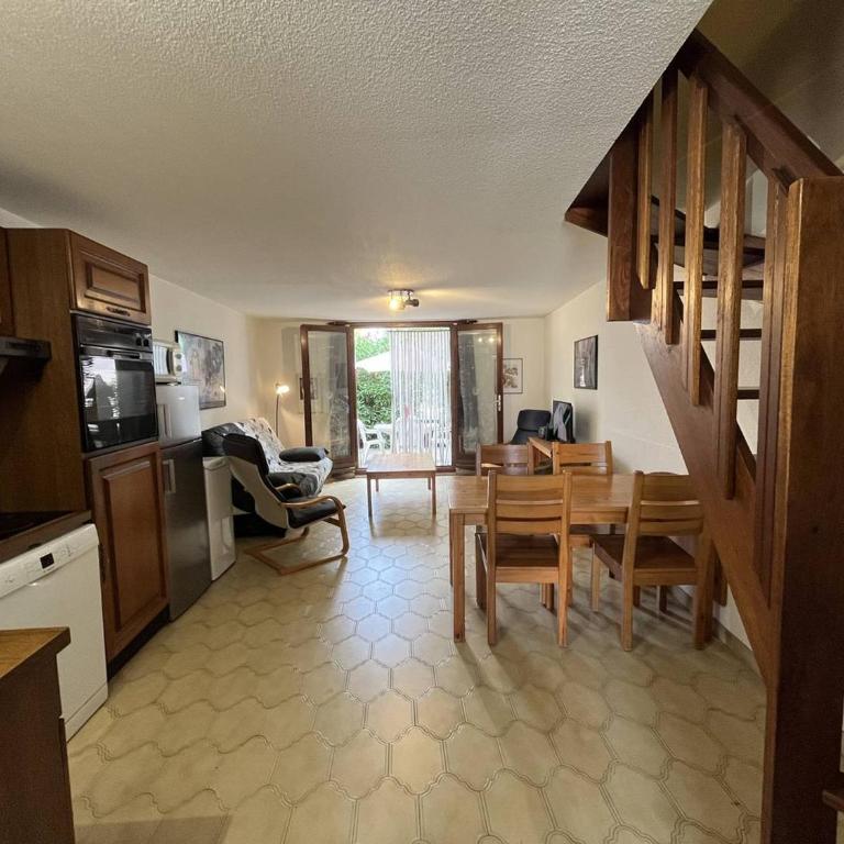 Villa T3 avec Piscine, Proche Plage et Aqualand, Saint-Cyprien - FR-1-106-48 - Villa - 3