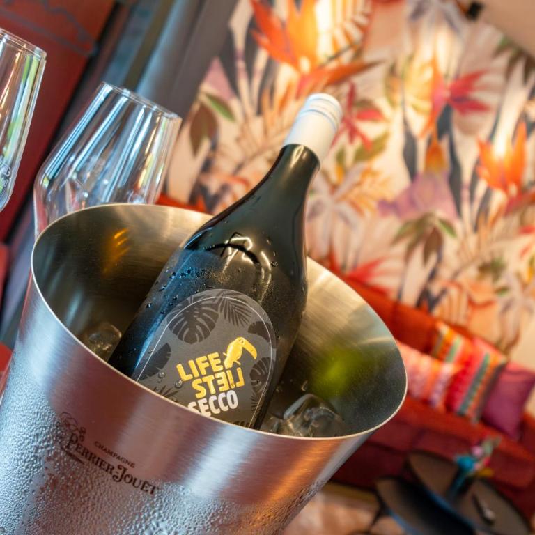 Lifesteil Aparthotel - Friends & Bar Hot Pot - 7