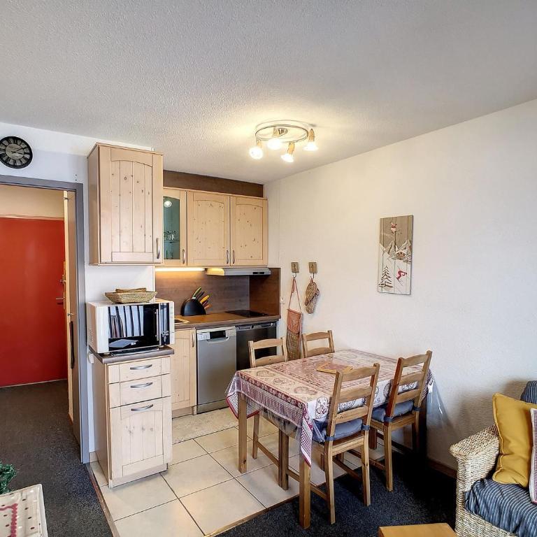 2 Pièces 4 Pers, Ski aux Pieds, Les Menuires - Appartement 1 Chambre - 12