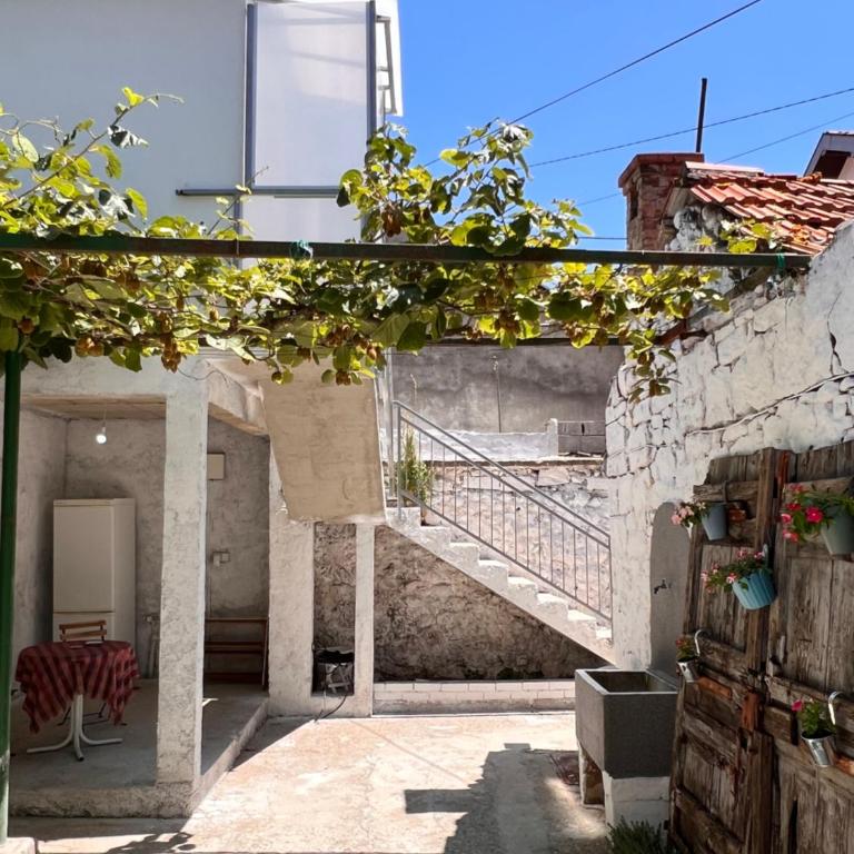 Guest House Kiwi Mostar - Studio Apartment - 4